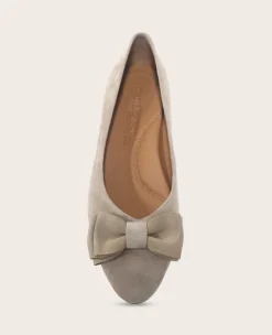 GENTLE SOULS - Atlas Suede Bow Flat><noscript><img width=