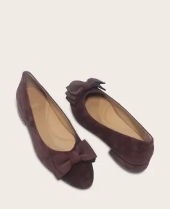 GENTLE SOULS - Atlas Suede Bow Flat><noscript><img width=