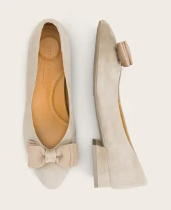 GENTLE SOULS - Atlas Suede Bow Flat><noscript><img width=