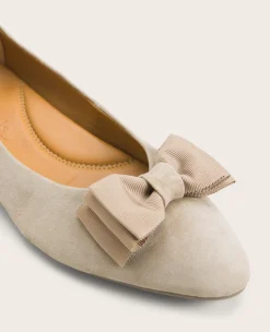 GENTLE SOULS - Atlas Suede Bow Flat><noscript><img width=