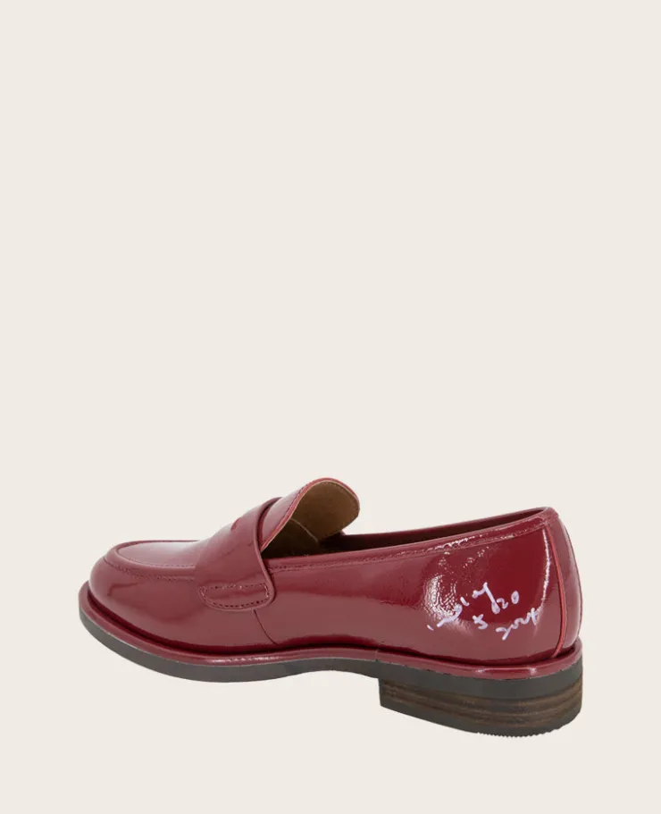 GENTLE SOULS - Cybil Crinkle Patent Loafer>Kenneth Cole Online