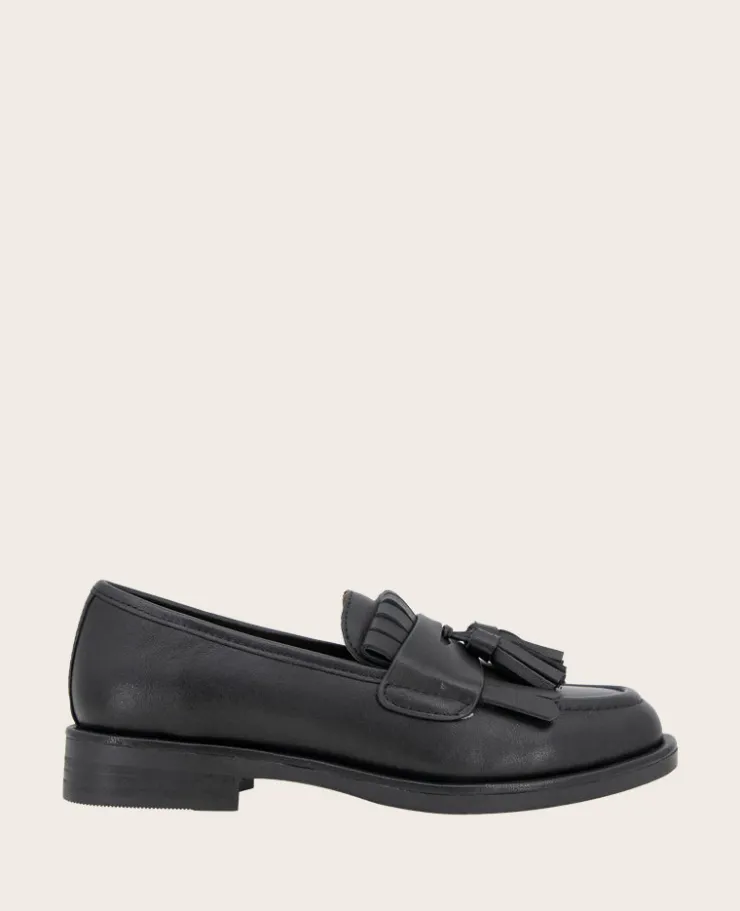 GENTLE SOULS - Cydney Leather Tassel Loafer>Kenneth Cole Online
