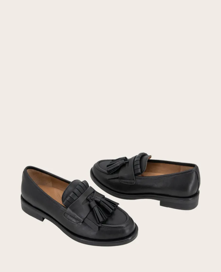 GENTLE SOULS - Cydney Leather Tassel Loafer>Kenneth Cole Online