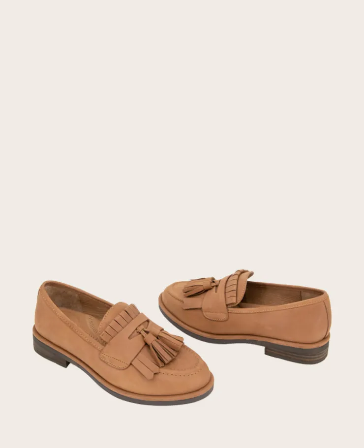 GENTLE SOULS - Cydney Suede Tassel Loafer>Kenneth Cole Online