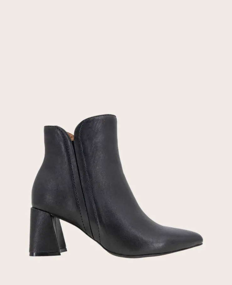 GENTLE SOULS - Danbury Leather Double Gore Heel Boot>Kenneth Cole Hot