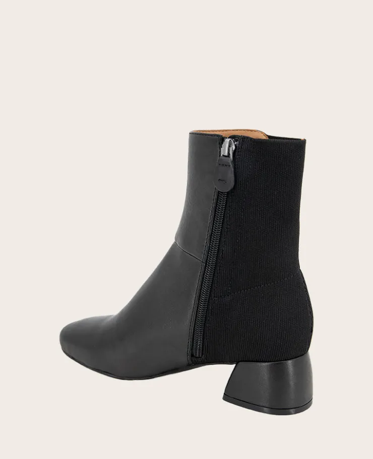 GENTLE SOULS - Emily Leather Elastic Side Zip Boot>Kenneth Cole Best