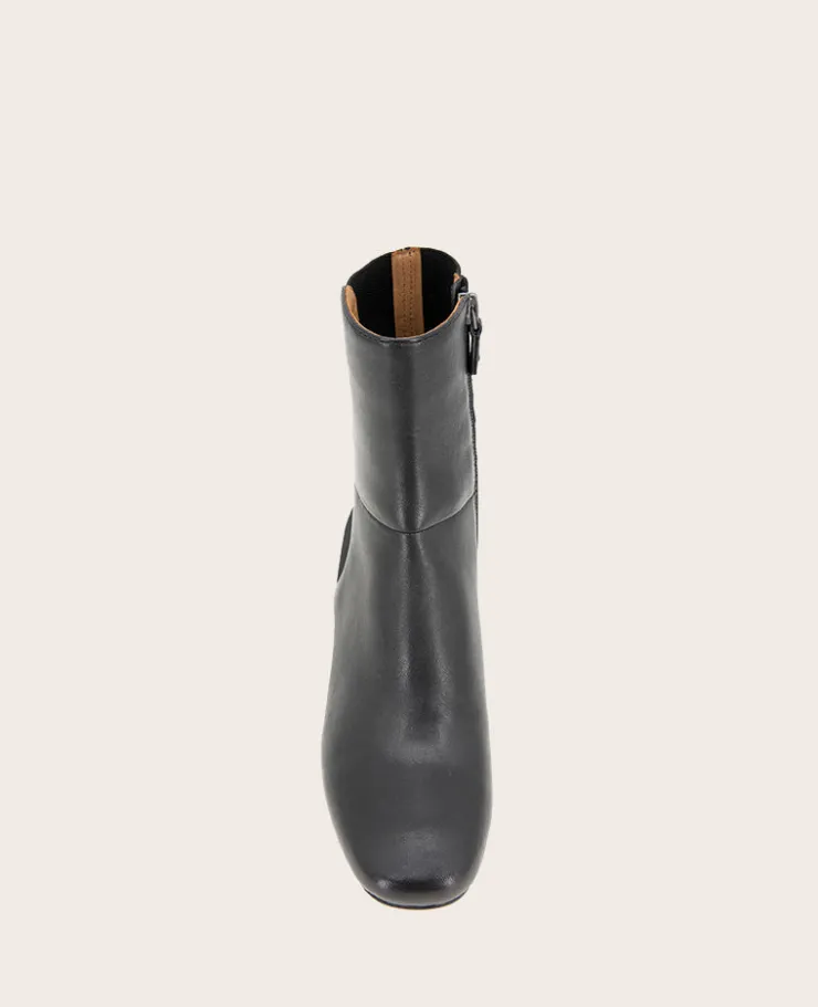 GENTLE SOULS - Emily Leather Elastic Side Zip Boot>Kenneth Cole Best
