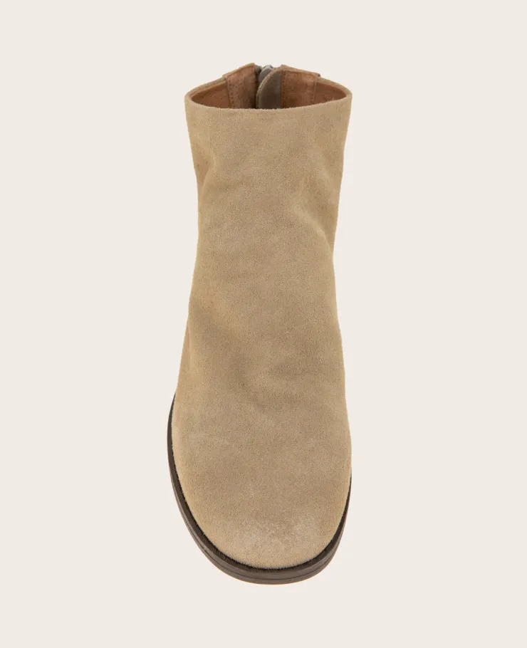 GENTLE SOULS - Emma Suede Zip Bootie>Kenneth Cole New
