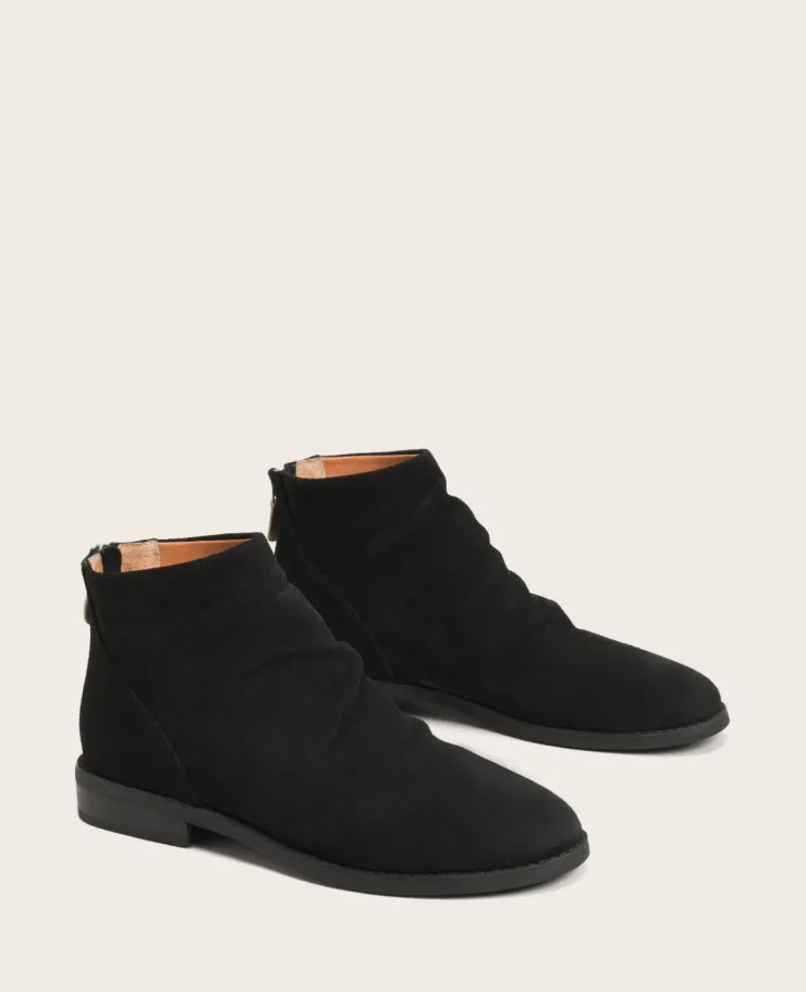GENTLE SOULS - Emma Suede Zip Bootie>Kenneth Cole