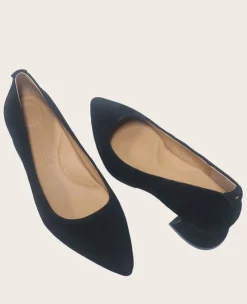 GENTLE SOULS - Gardena Suede Pump><noscript><img width=