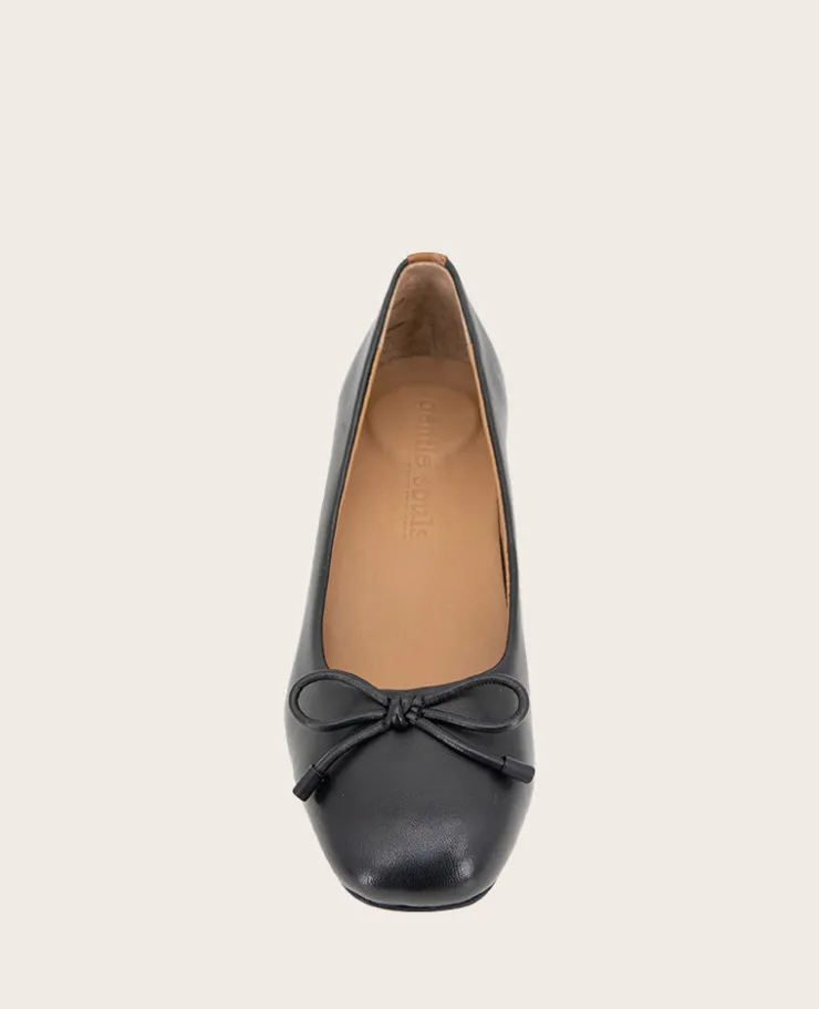 GENTLE SOULS - Lancine Leather Bow Heel>Kenneth Cole Online