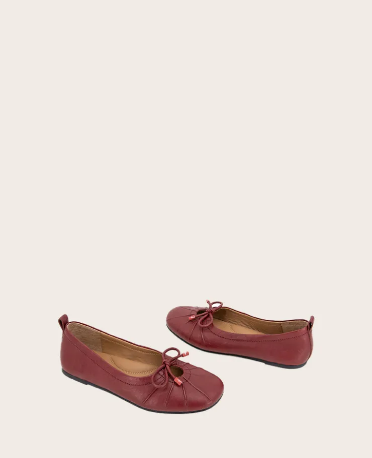 GENTLE SOULS - Marilyn Leather Pleated Ballet Flat>Kenneth Cole