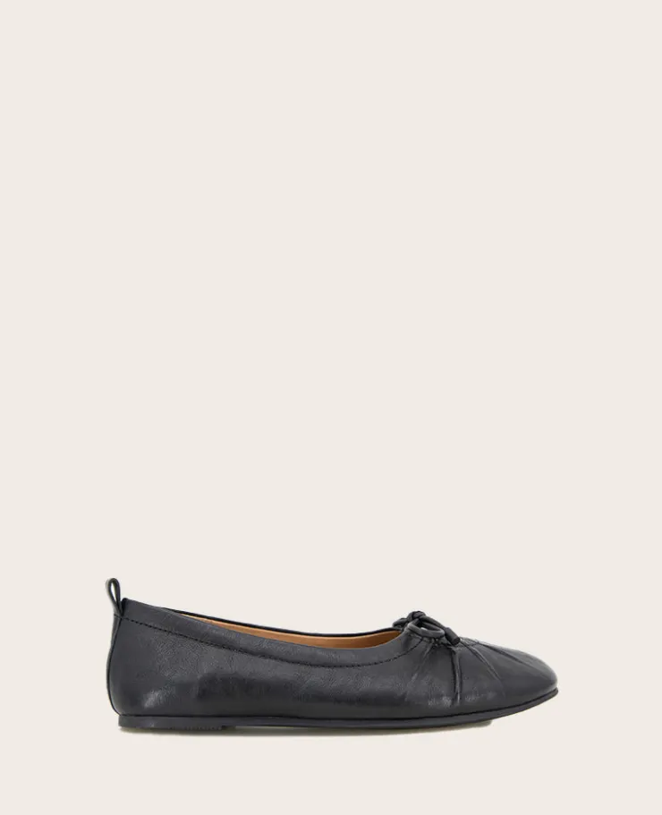 GENTLE SOULS - Marilyn Leather Pleated Ballet Flat>Kenneth Cole
