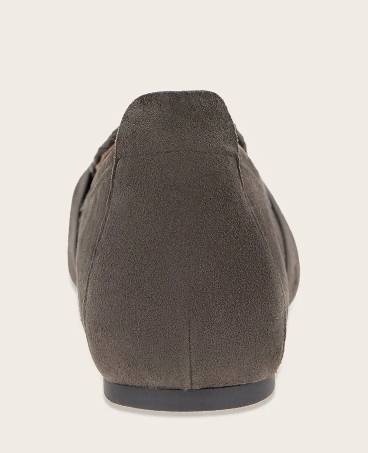 GENTLE SOULS - Sandra Suede Braid Detail Loafer>Kenneth Cole Online