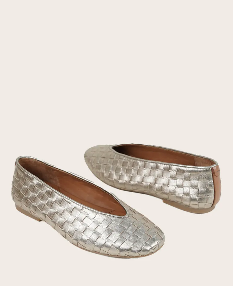 GENTLE SOULS - Willow Woven Leather Flat>Kenneth Cole Discount