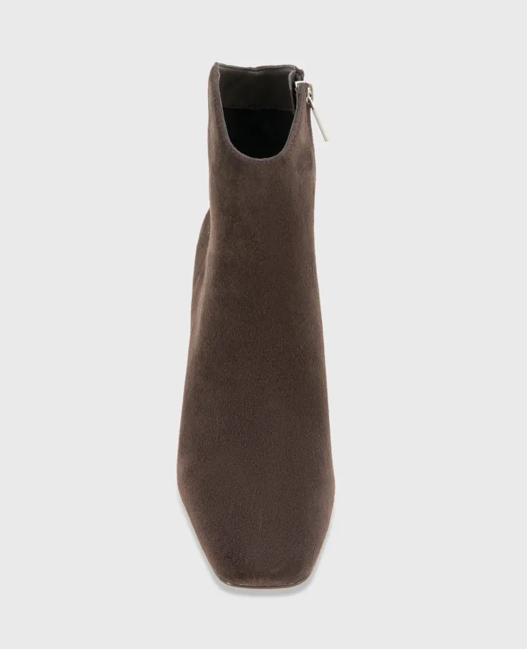 Grizelda Suede Heel Boot>Kenneth Cole New