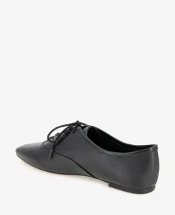 Justice Box Toe Lace Up Flat><noscript><img width=