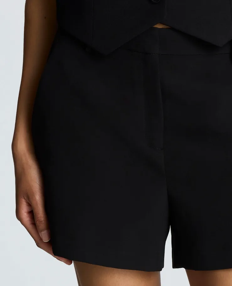 Luxe Twill Fly Front Short>Kenneth Cole Best