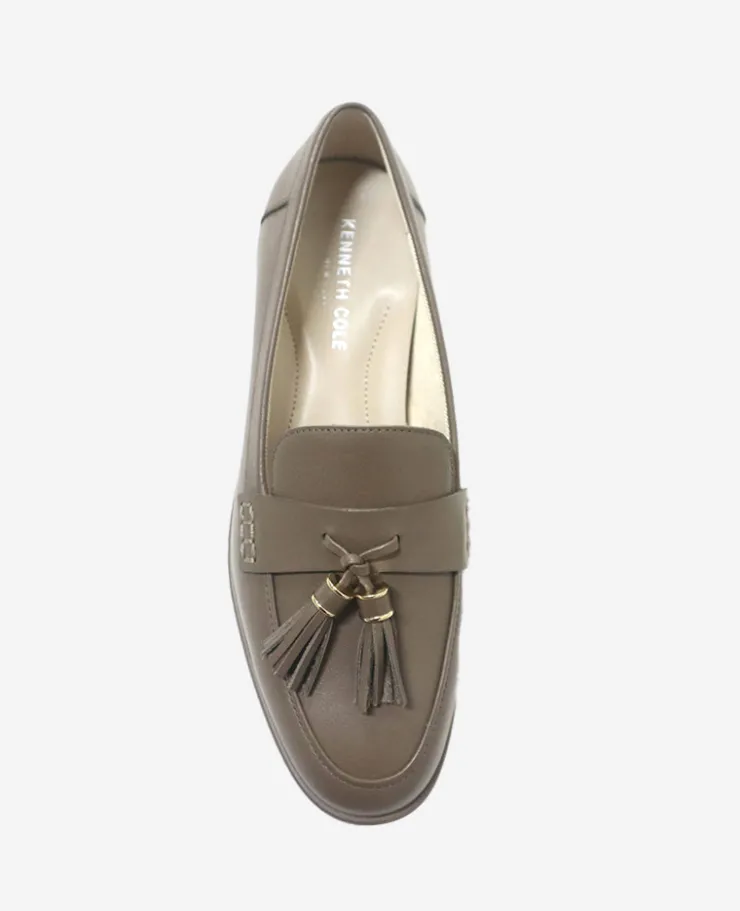 Lyra Leather Loafer>Kenneth Cole Outlet