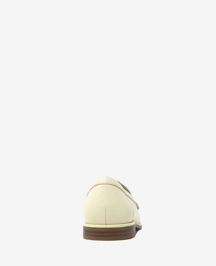 Lyra Leather Loafer>Kenneth Cole Best