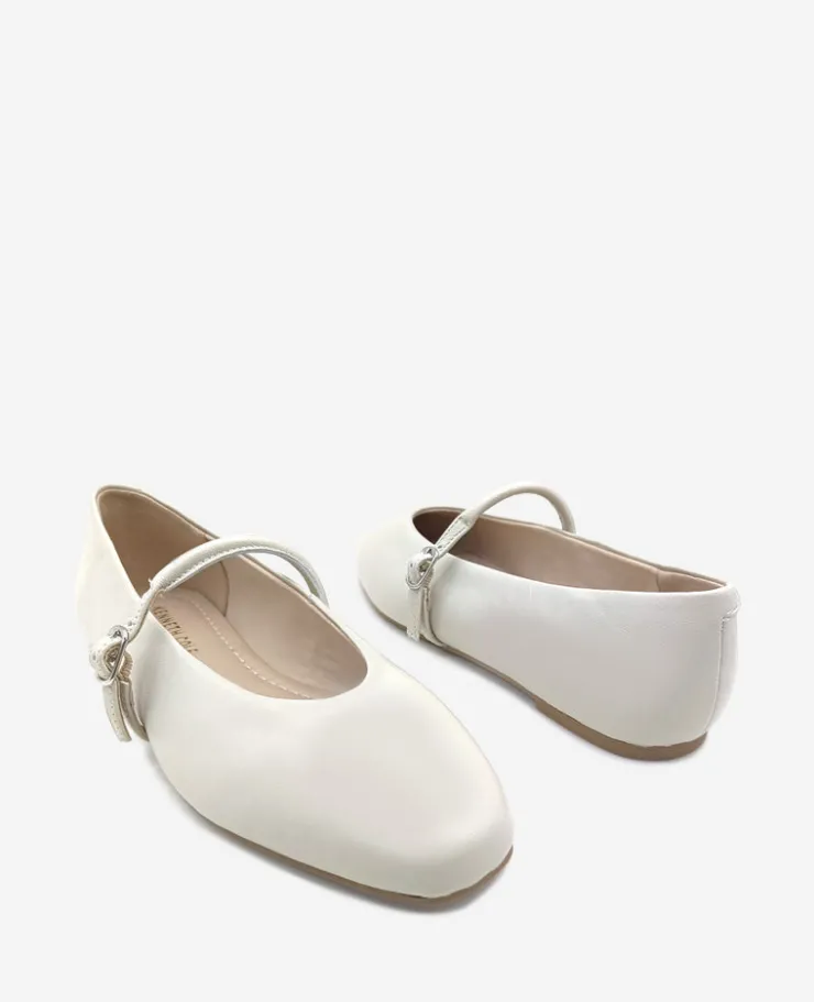 Magnolia Leather Ballet Flat>Kenneth Cole Hot