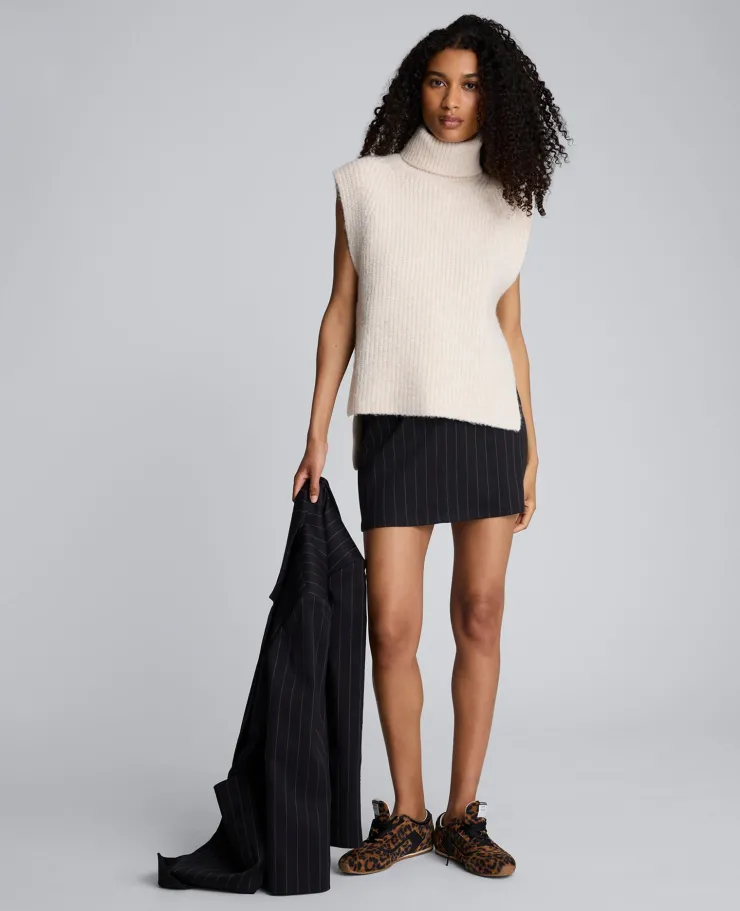 Pinstripe Fly Front Mini Skirt>Kenneth Cole Outlet