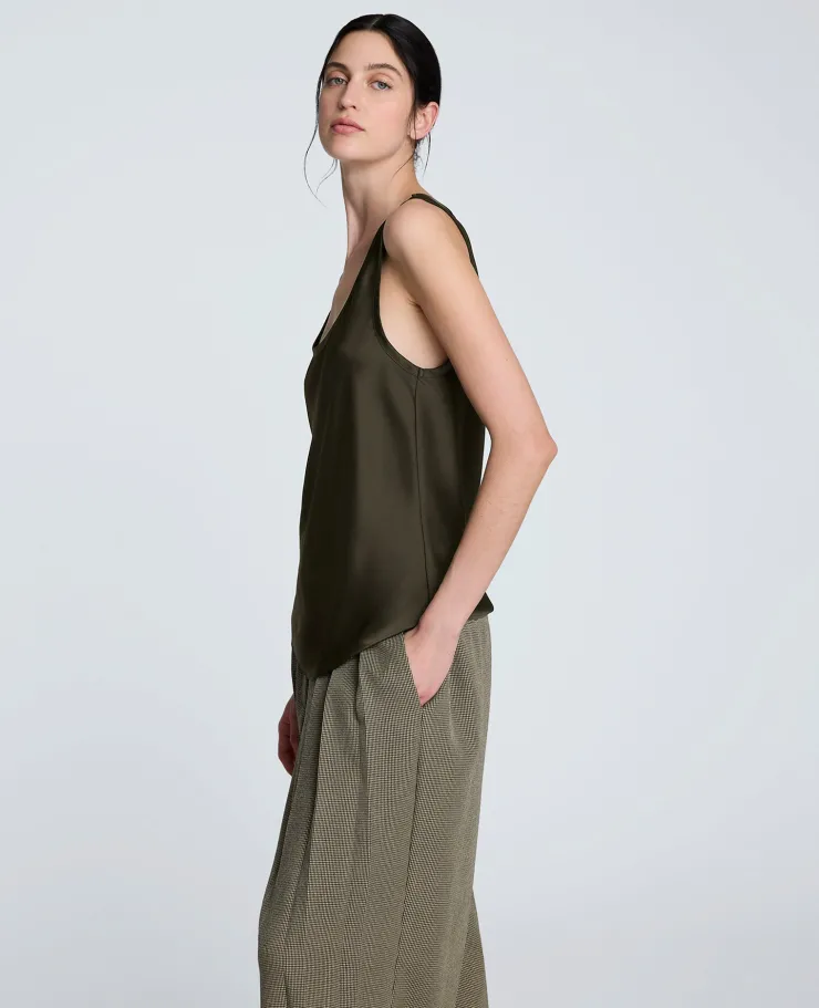 Satin Scoop Neck Tank>Kenneth Cole Online