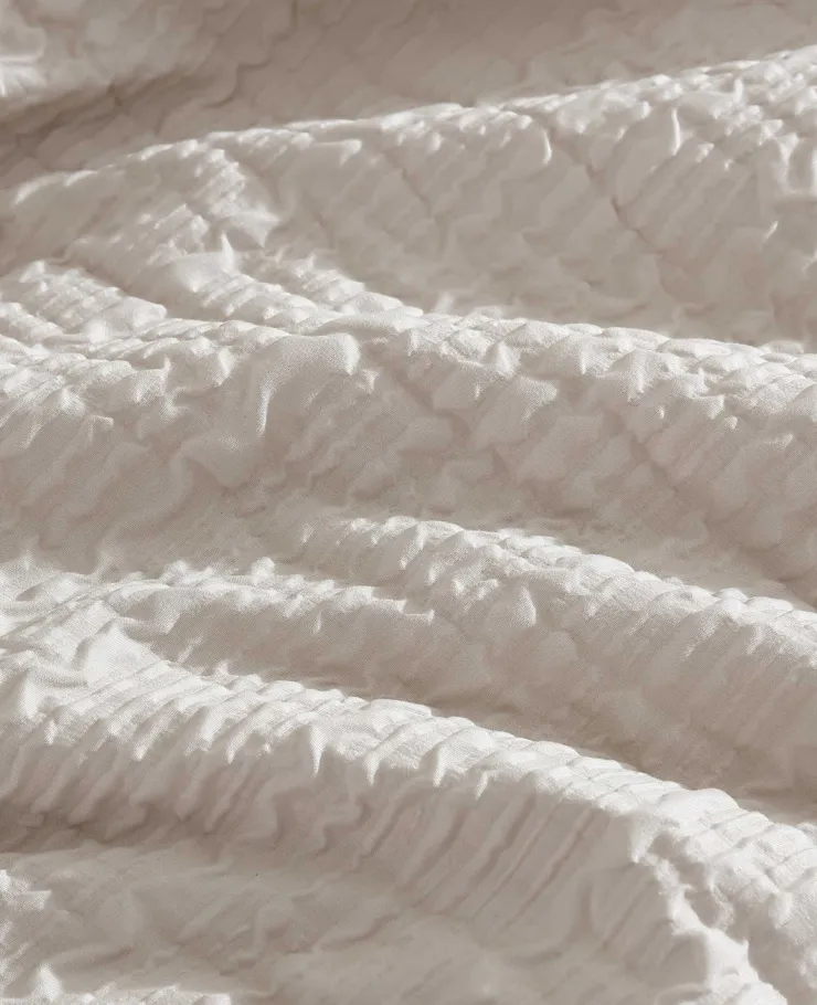 Serenity Wavy Lines Duvet Cover Set>Kenneth Cole