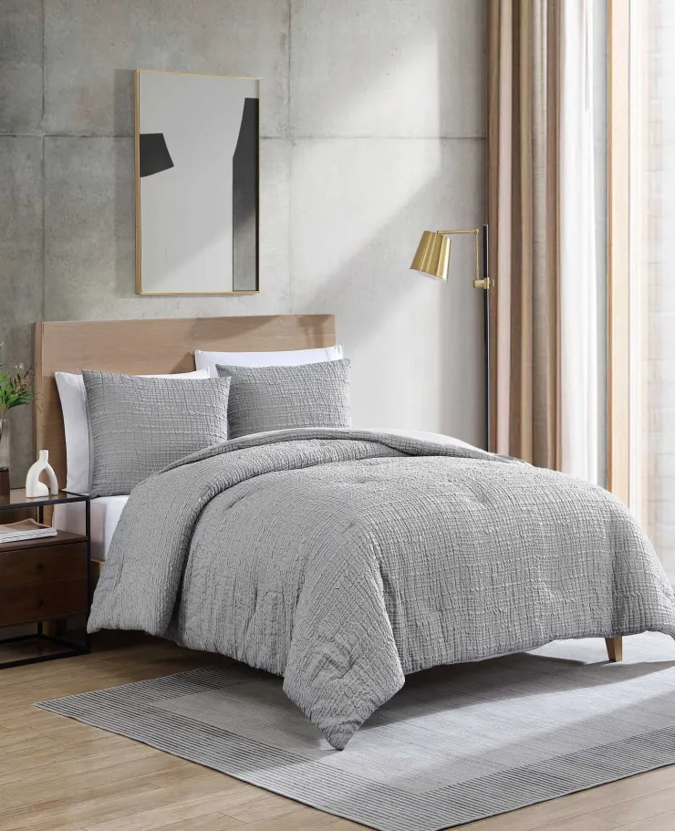 Serenity Wavy Lines Comforter Set>Kenneth Cole Best