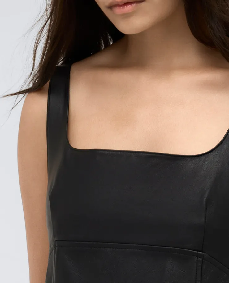 Site Exclusive! Leather Open Back Strap Shift Dress>Kenneth Cole Discount
