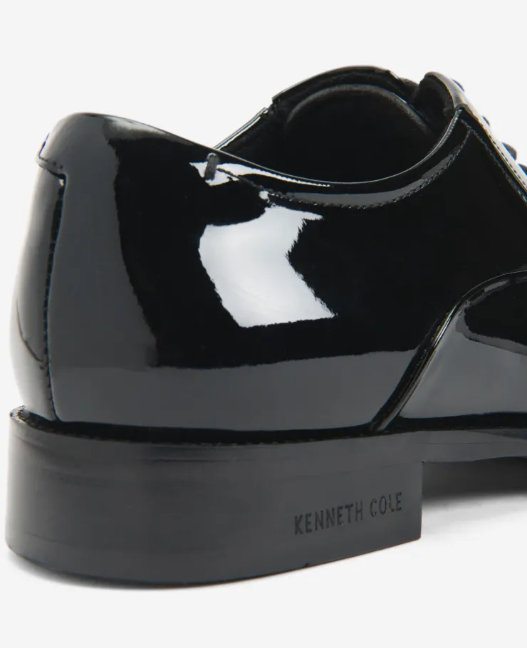 Site Exclusive! Tully Patent Leather Cap Toe>Kenneth Cole